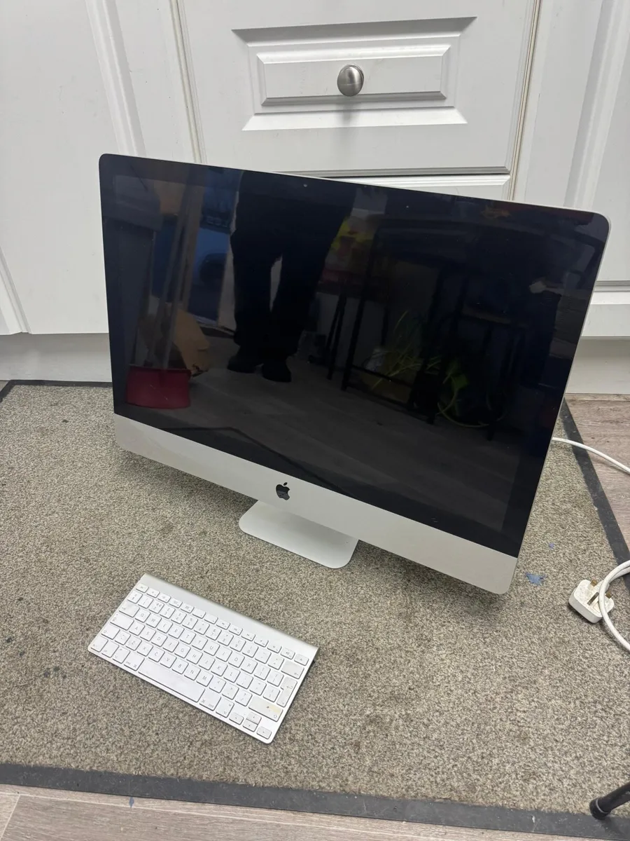 Apple I Mac computer - Image 1