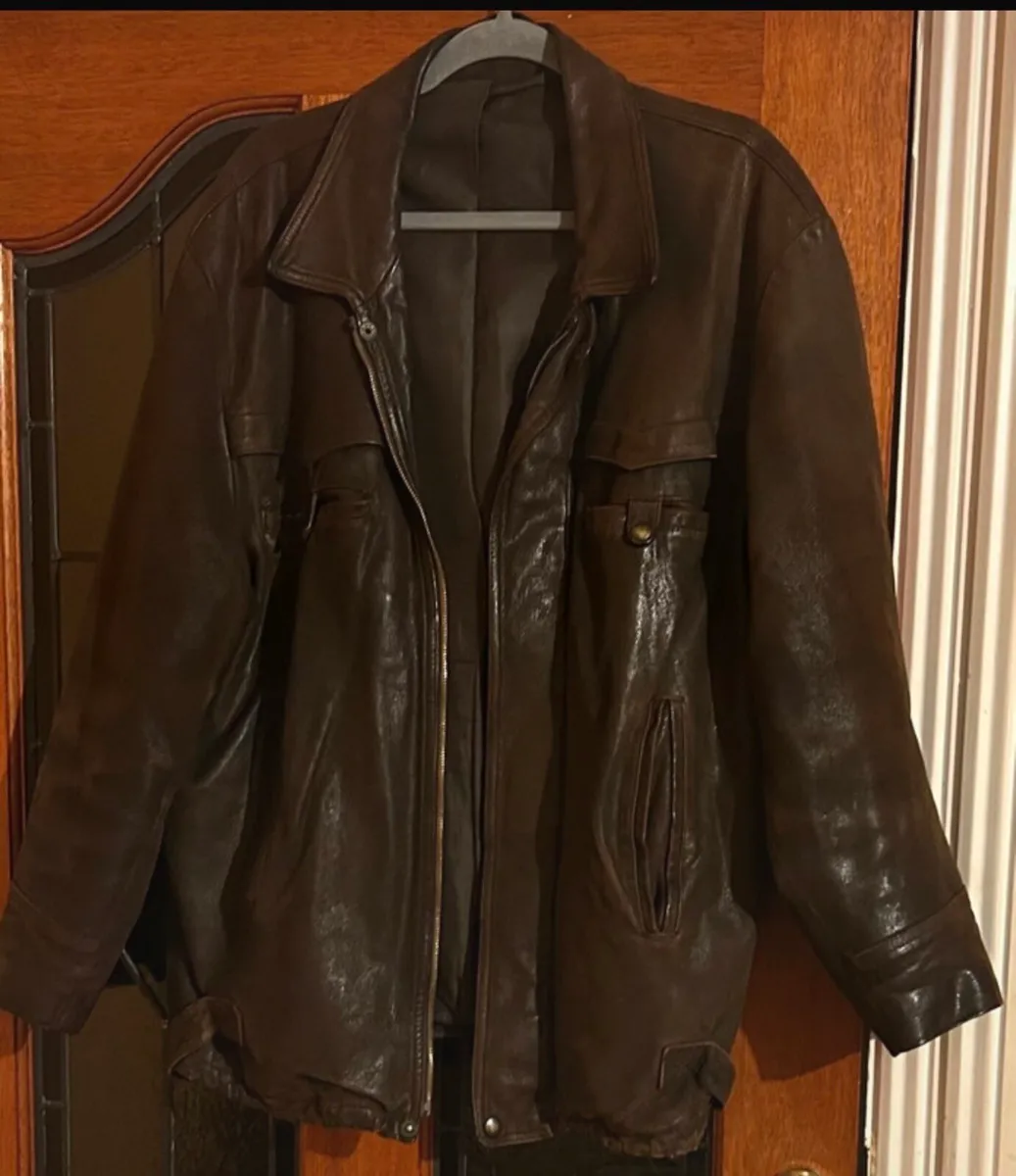 Men’s vintage leather jacket - Image 1