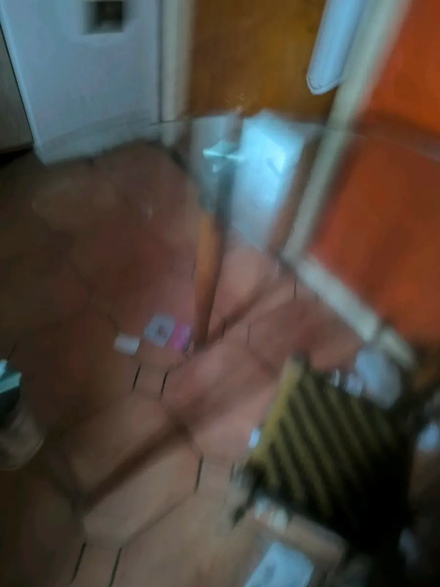 Kitchen Table Glass top - Image 3