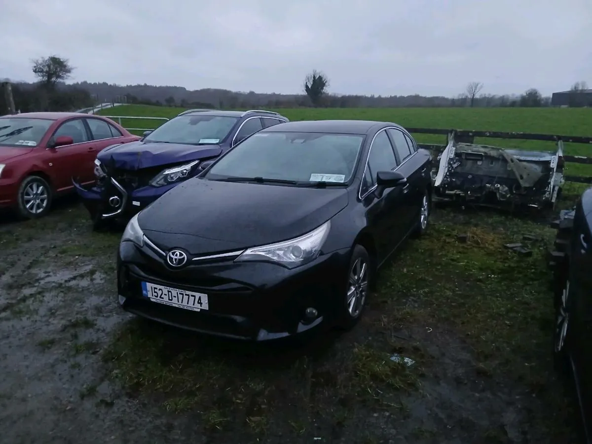 Toyota Avensis spares or repairs - Image 1