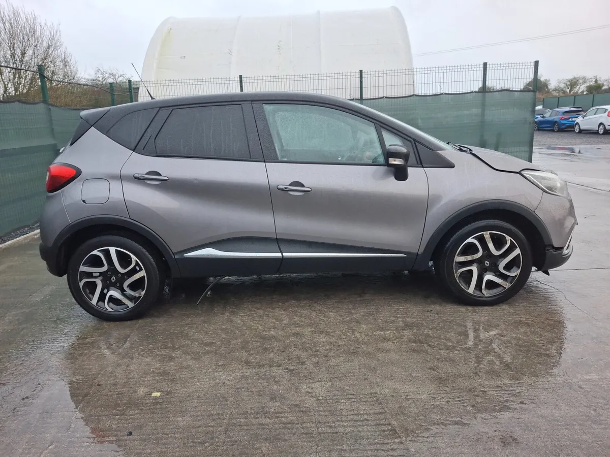 2016 Renault Captur Signature 1.0 Petrol - Image 3