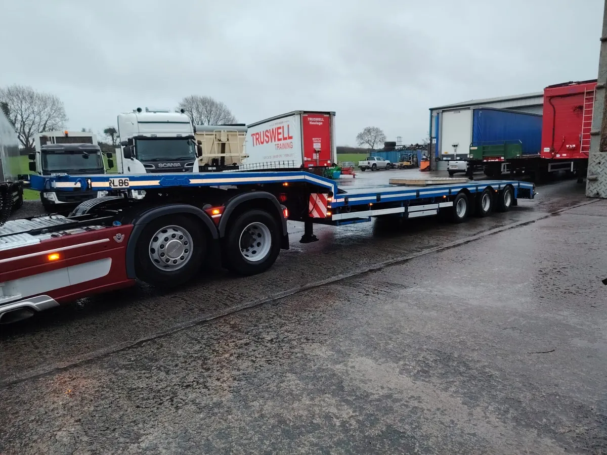 Nooteboom Low Loader Rear steer Out Riggers - Image 2