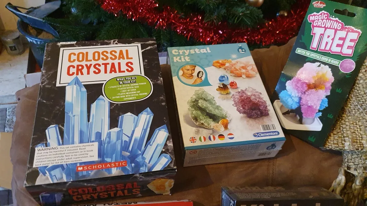 Toy crystal set new