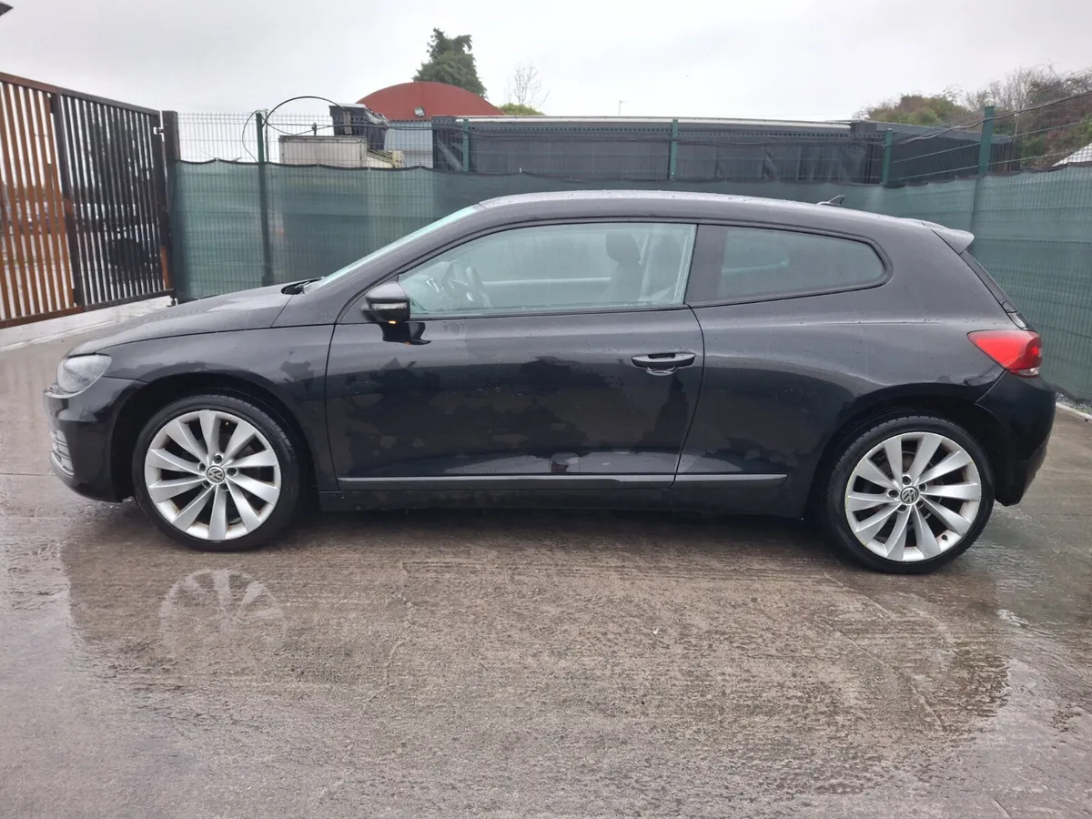 2011 Volkswagen Scirocco 2.0 GT BLUEMOTION - Image 4