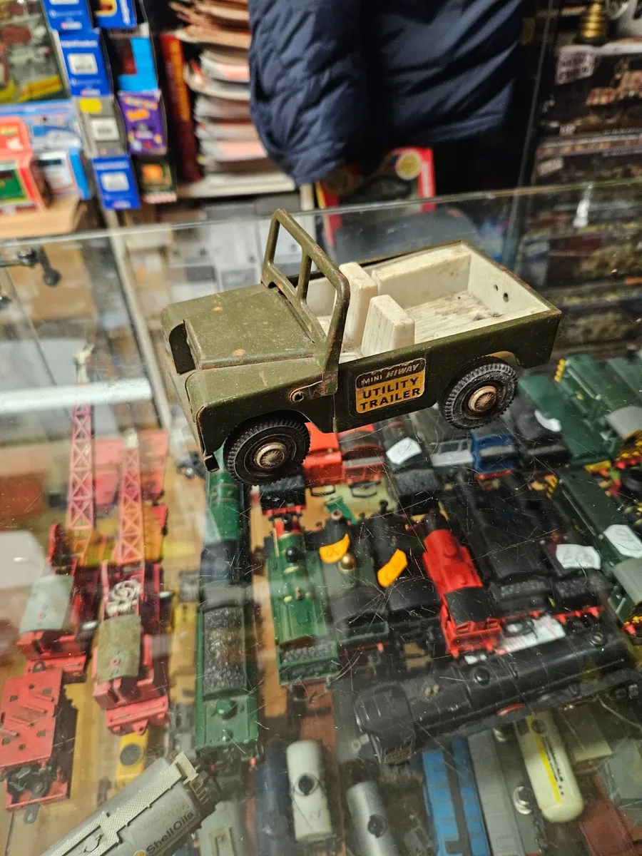 Vintage Triang Pressed Steel Landrover