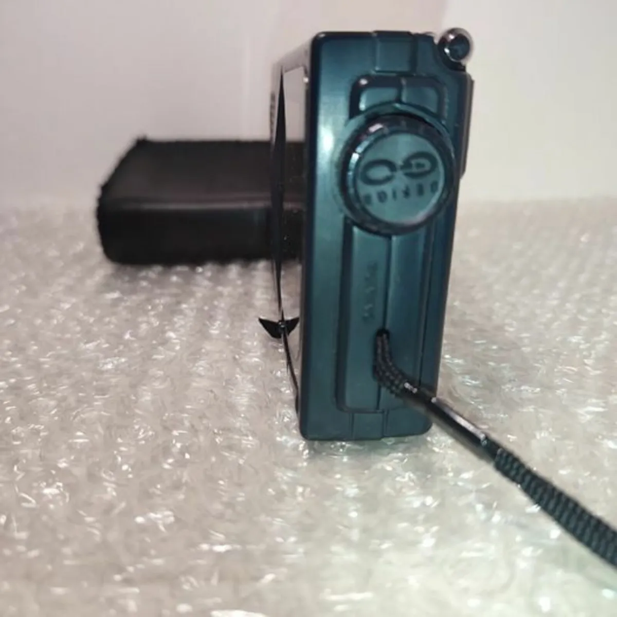 Design GO Travel Emporium Ten Band World Receiver - Image 3