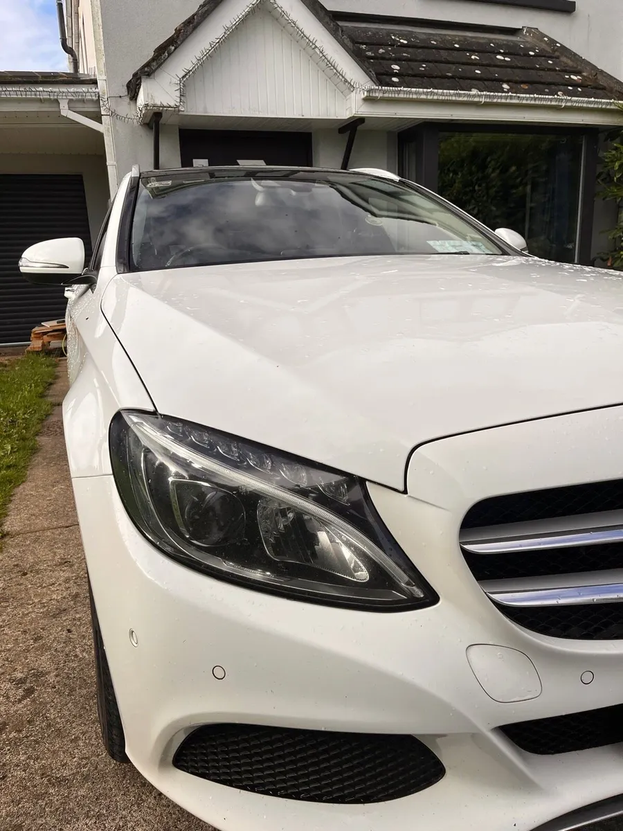 Mercedes C350e Sport Premium Plus - Image 2