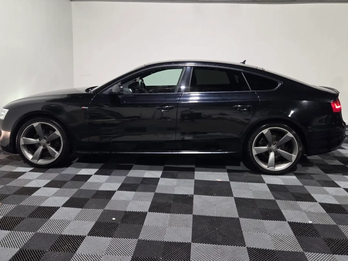 Audi A5 S-Line Black Edition - Image 3