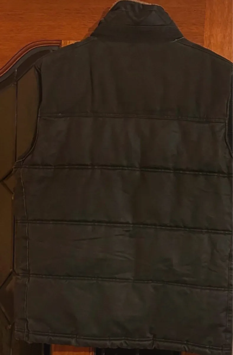 Men’s FatFace Wax Gillet - Image 4