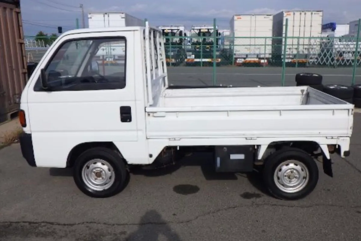 Honda Acty 4wd rare Attack model - Image 3