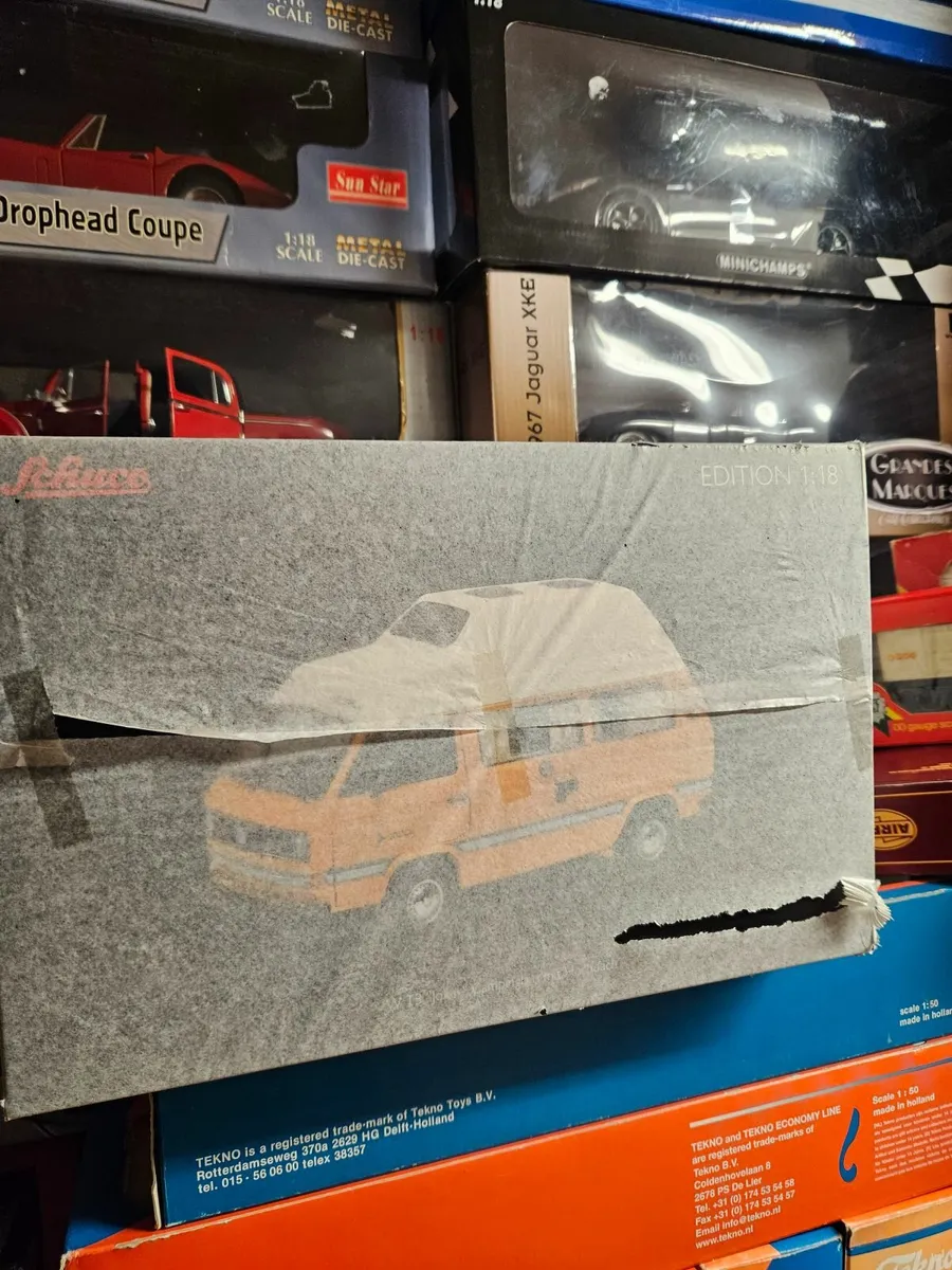 Corgi Schuco VW Camper Van 1.18 - Image 1