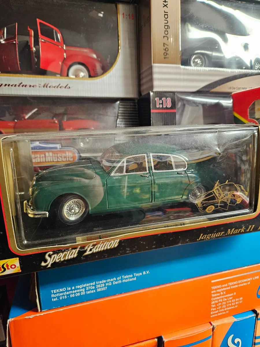 Corgi Maisto Jaguar 1.18 - Image 2