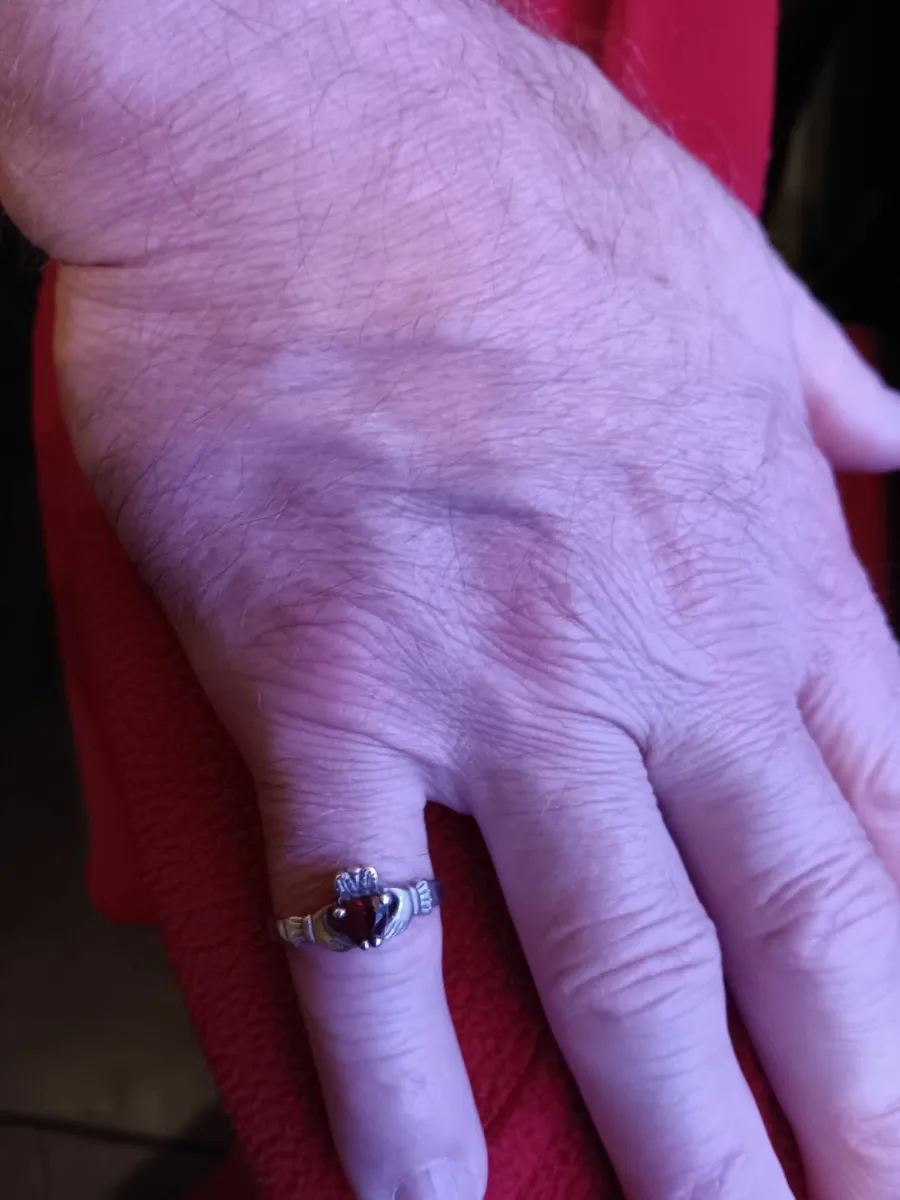 Silver ring - Image 1