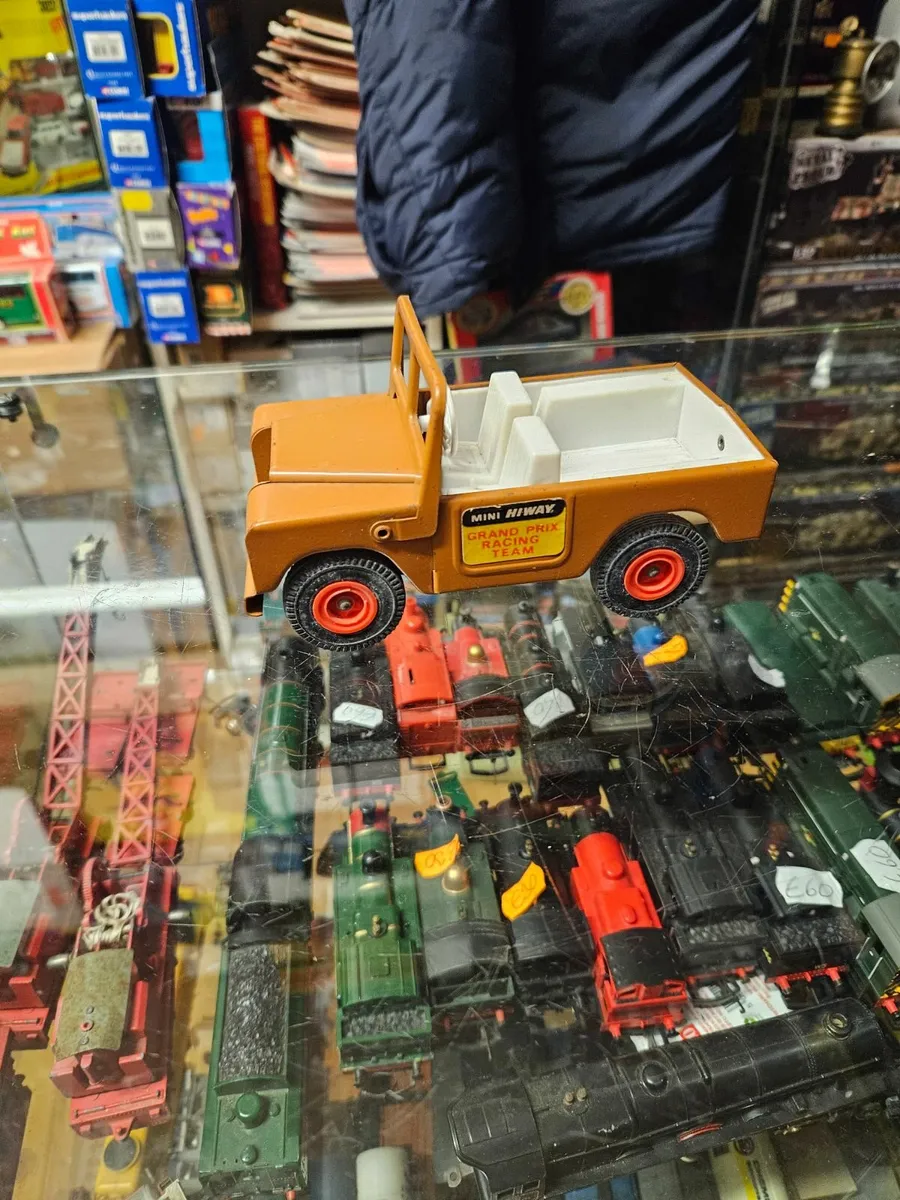 Vintage Triang Pressed Steel Landrover - Image 1