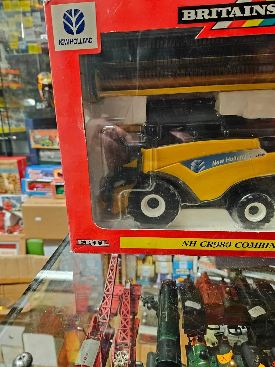 Britain's New Holland Combine Harvester - Image 4
