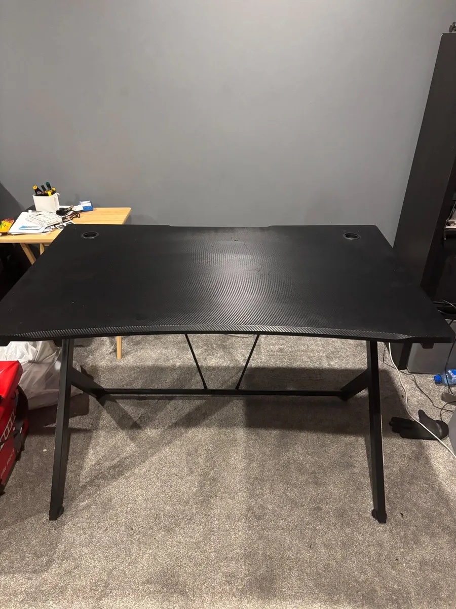Gaming Desk - Image 1