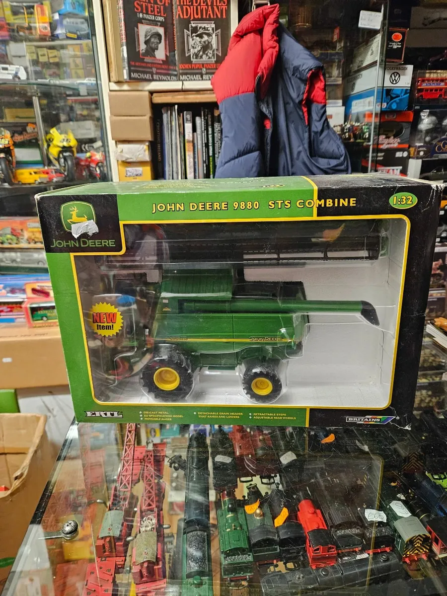 Britain's John Deere Combine Harvester - Image 1