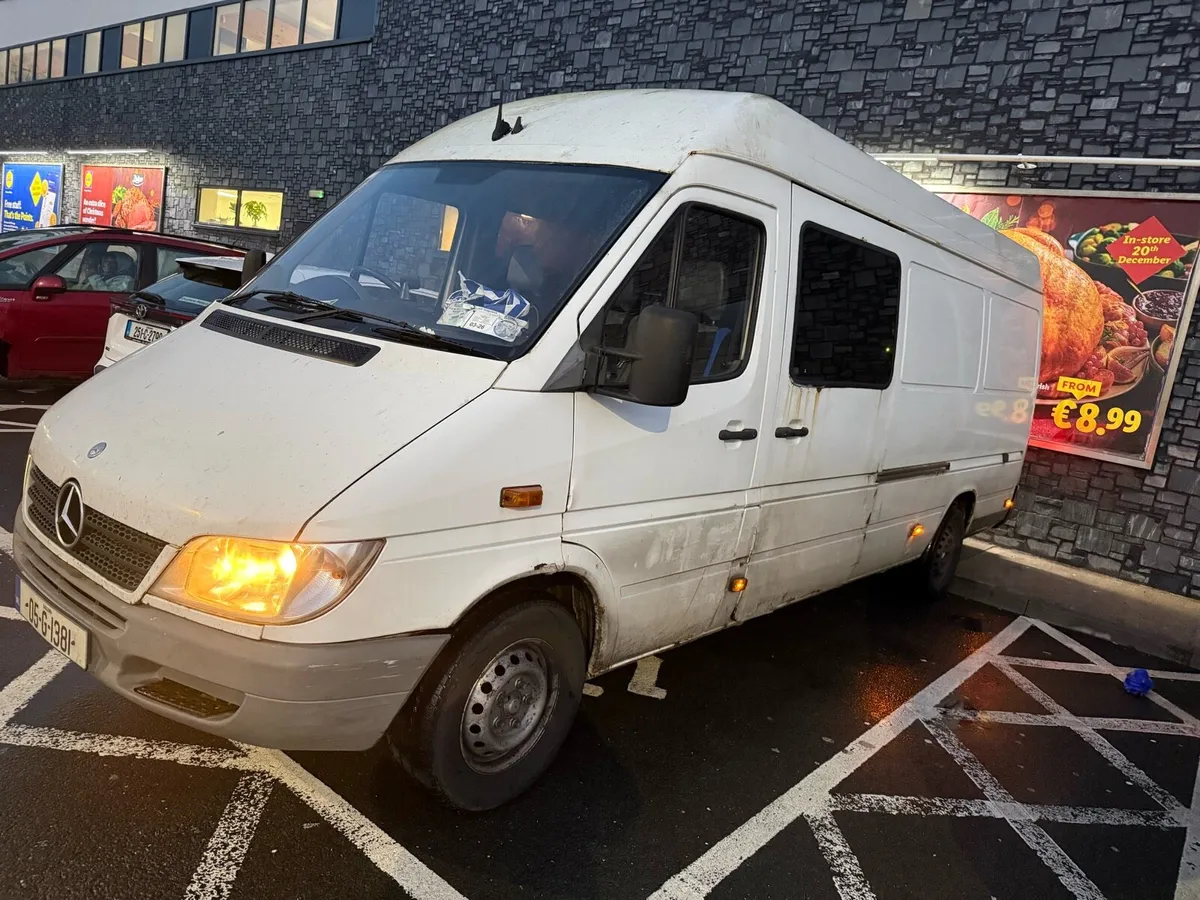 Mercedes Sprinter Crew cab doe&tax - Image 2