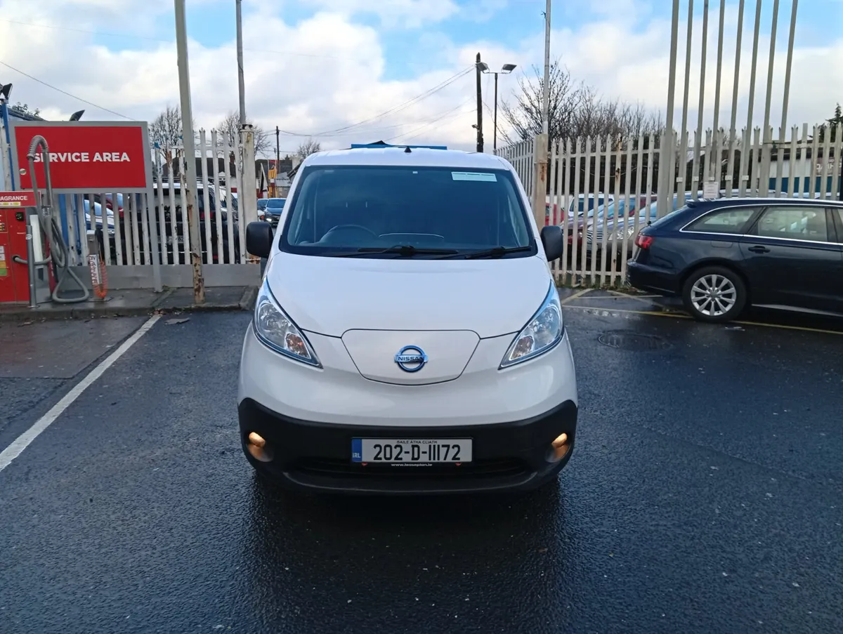 2020 Nissan NV200 leather seats - Image 2