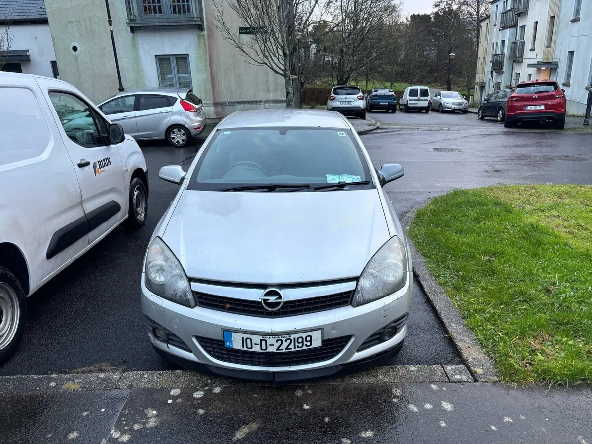 Opel Astra - Image 1
