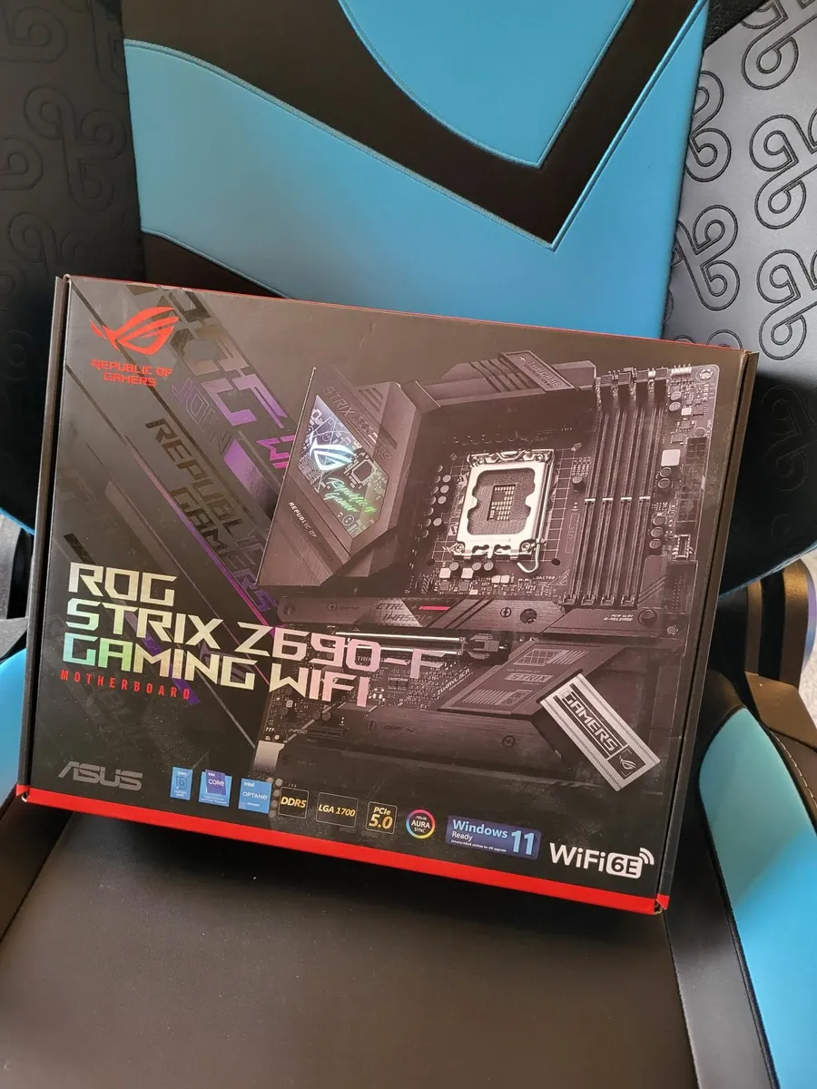 Asus ROG STRIX Z690-F Gaming WiFi Motherboard - Image 1