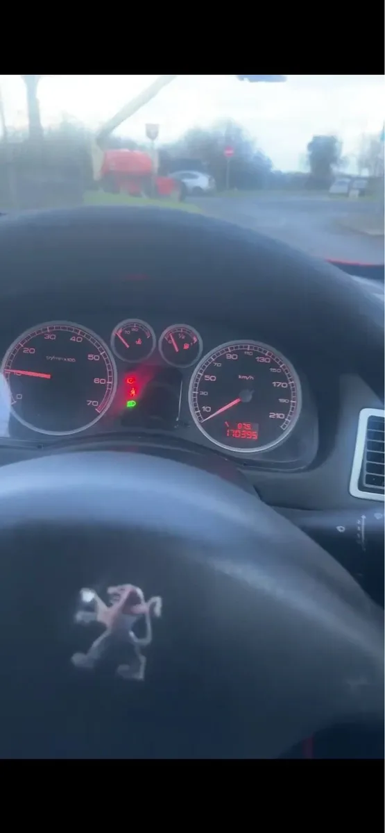 Nct and tax, 170k km 1.4 petrol quick sale - Image 3