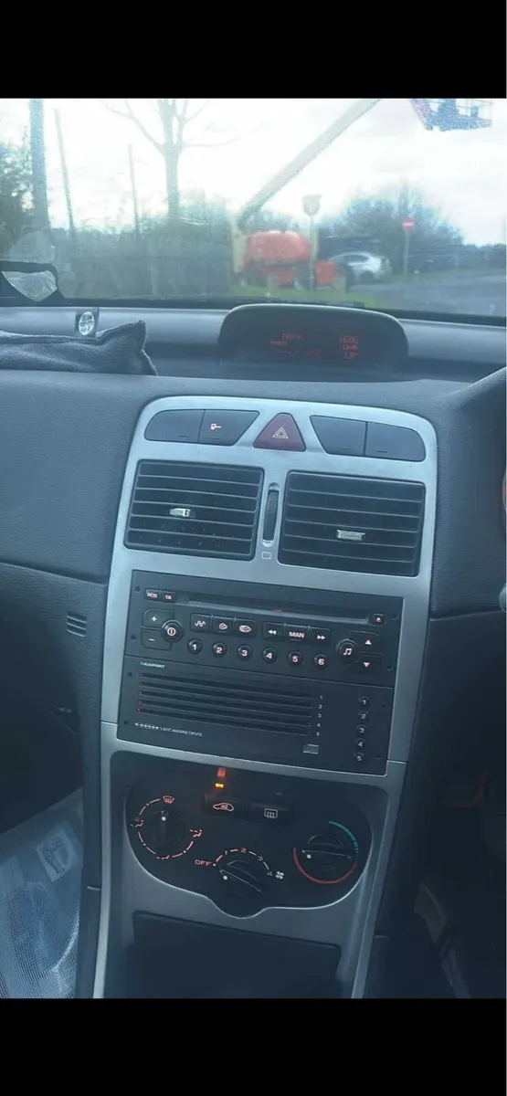 Nct and tax, 170k km 1.4 petrol quick sale - Image 4