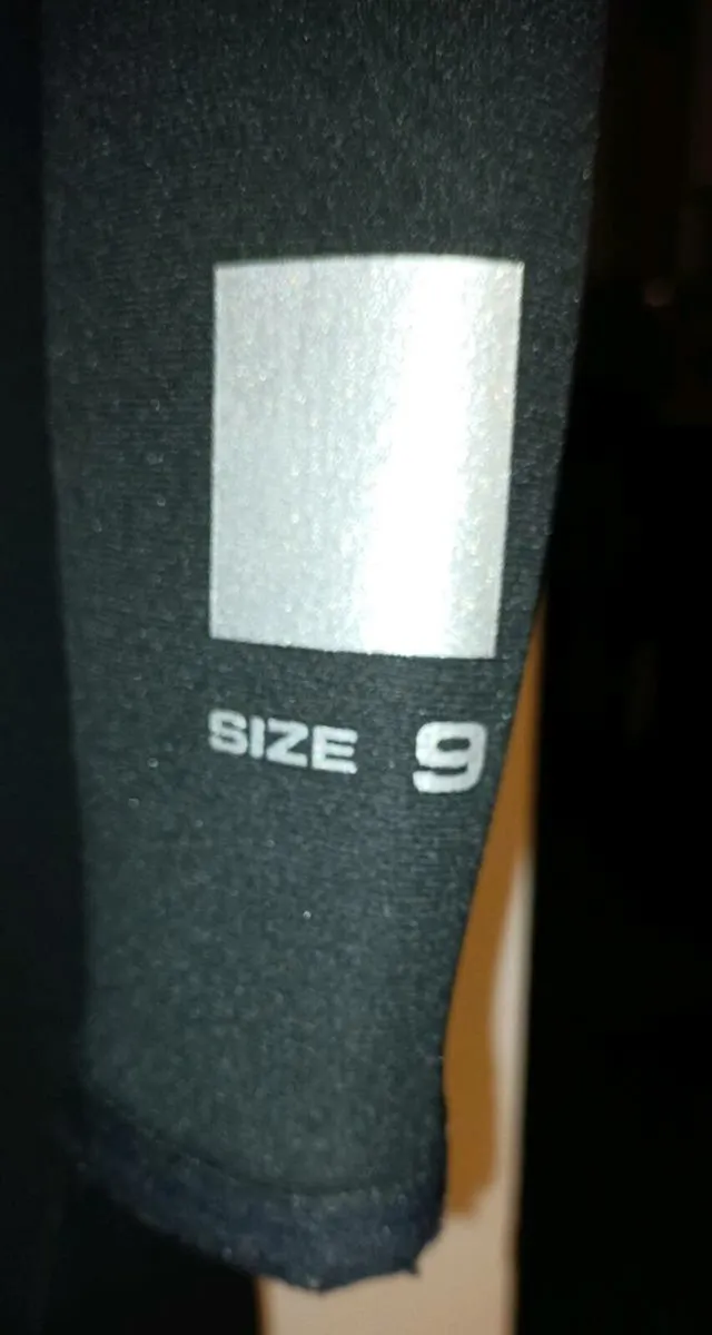 Mares Wetsuit - Image 4