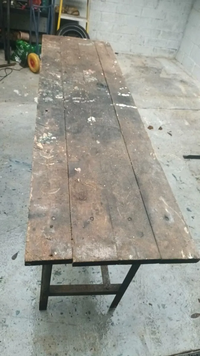 Work bench - Image 1