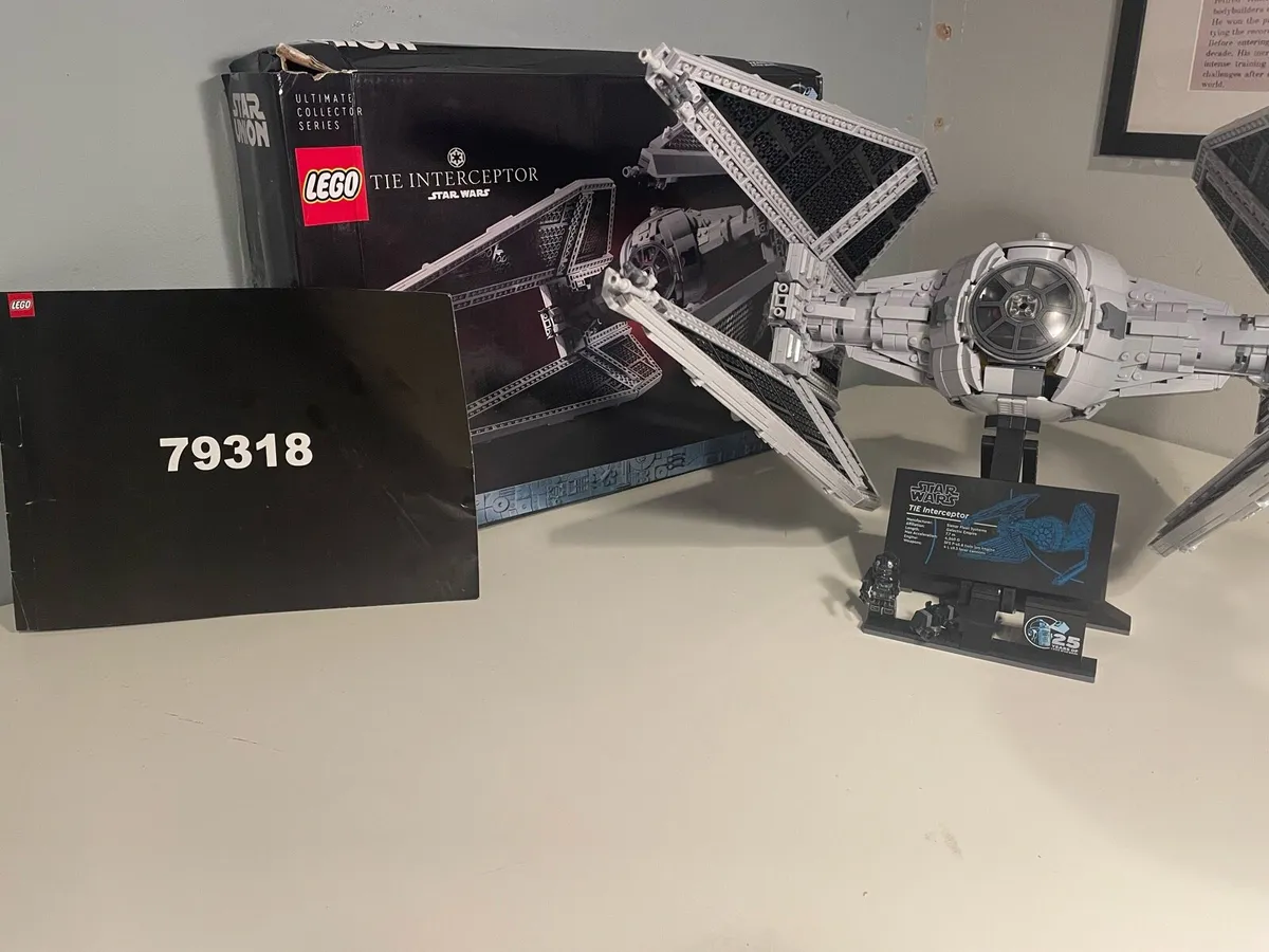 Lego Star Wars interceptor - Image 1