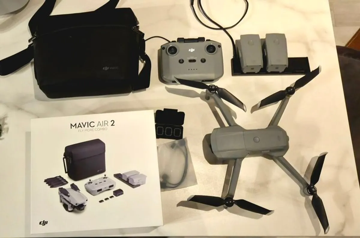 Dji Mavic Air 2 Fly More Combo - Image 2