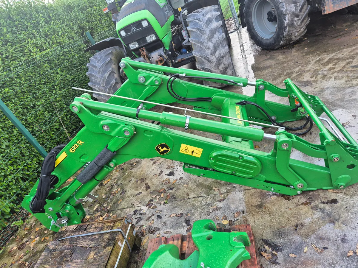 John deere loader - Image 1