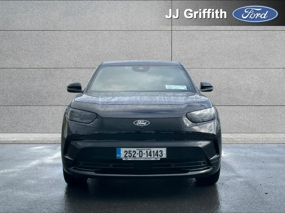 Ford Capri Premium 77kWh Extended Range - Image 4