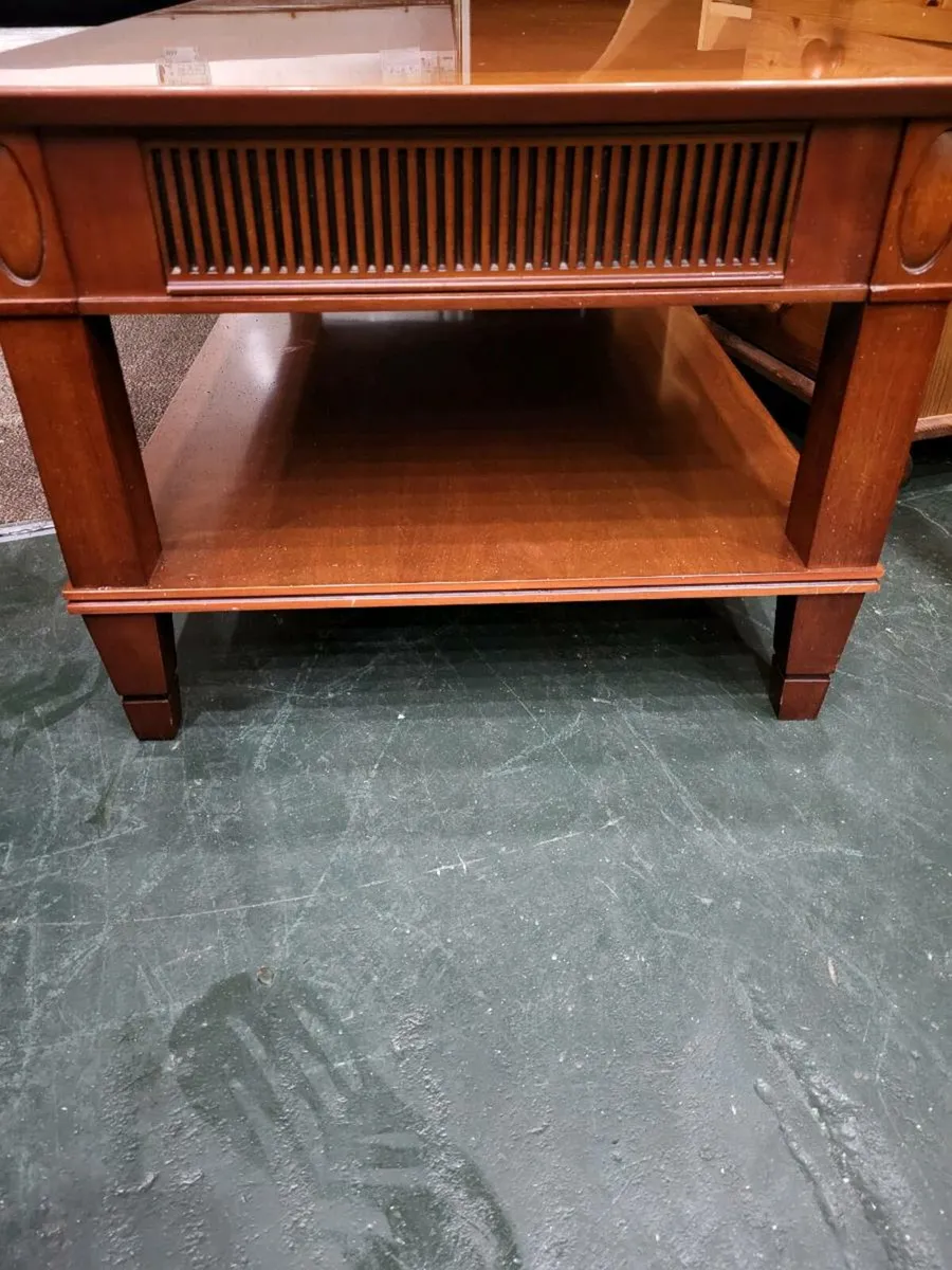 Beautiful large coffee table - Image 4