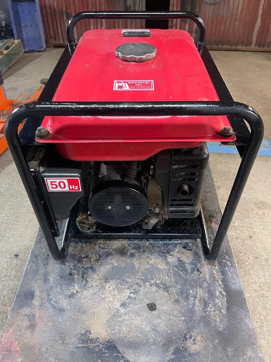 Petrol generator 2kw - Image 3