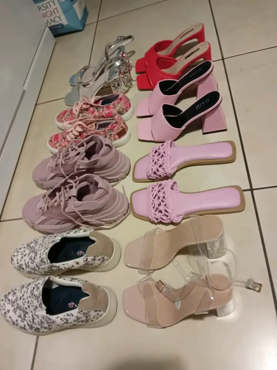 Footwear Size 4 - Image 2