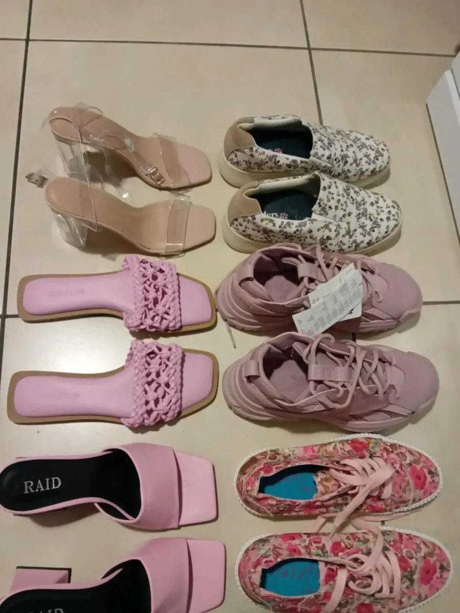 Footwear Size 4 - Image 3