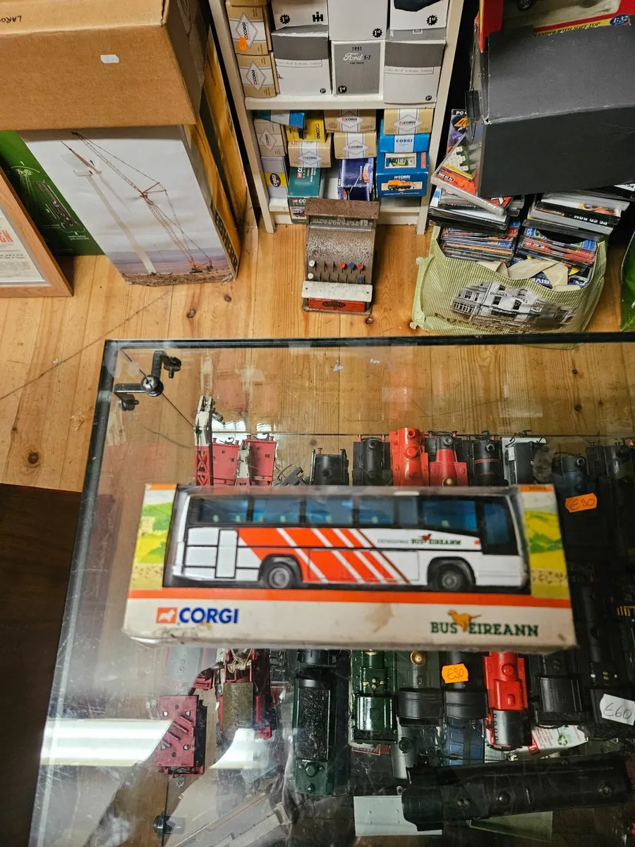 Corgi Bu Eireann Bus - Image 1
