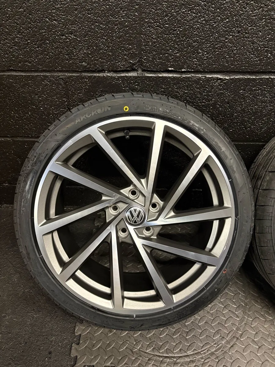 PRICE DROP !!!!! 18” Spielberg’s - Image 3