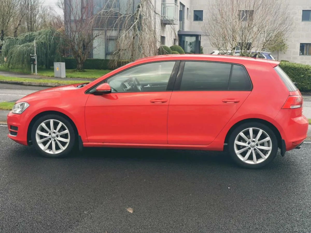 VW Golf 2.0 TDI 150 bhp Highline - Image 3