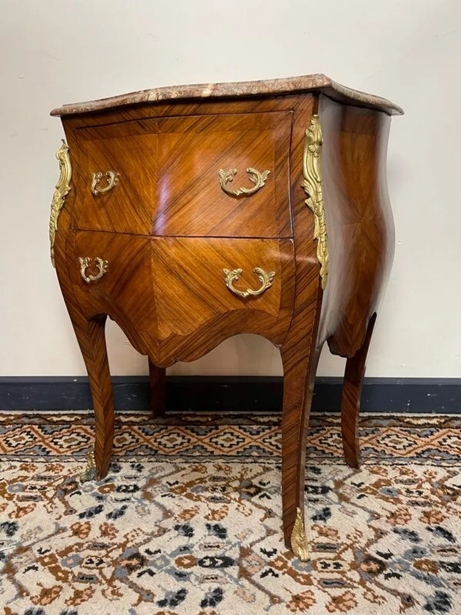 Fabulous French Mahogany Bombe Commode, Chest of Drawers w. Marble Top - Image 1