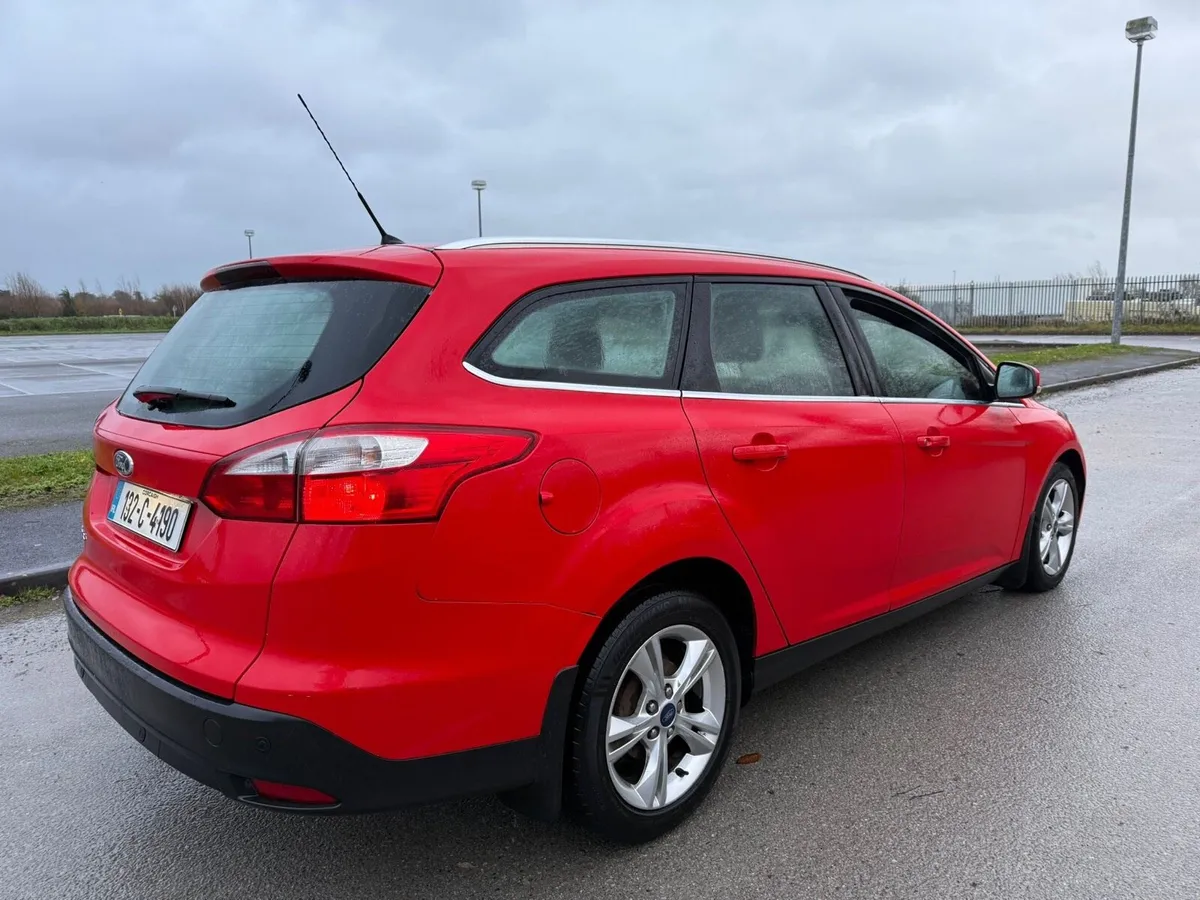 Ford Focus 1.6TDCI ZETEC, 2013 - Image 2