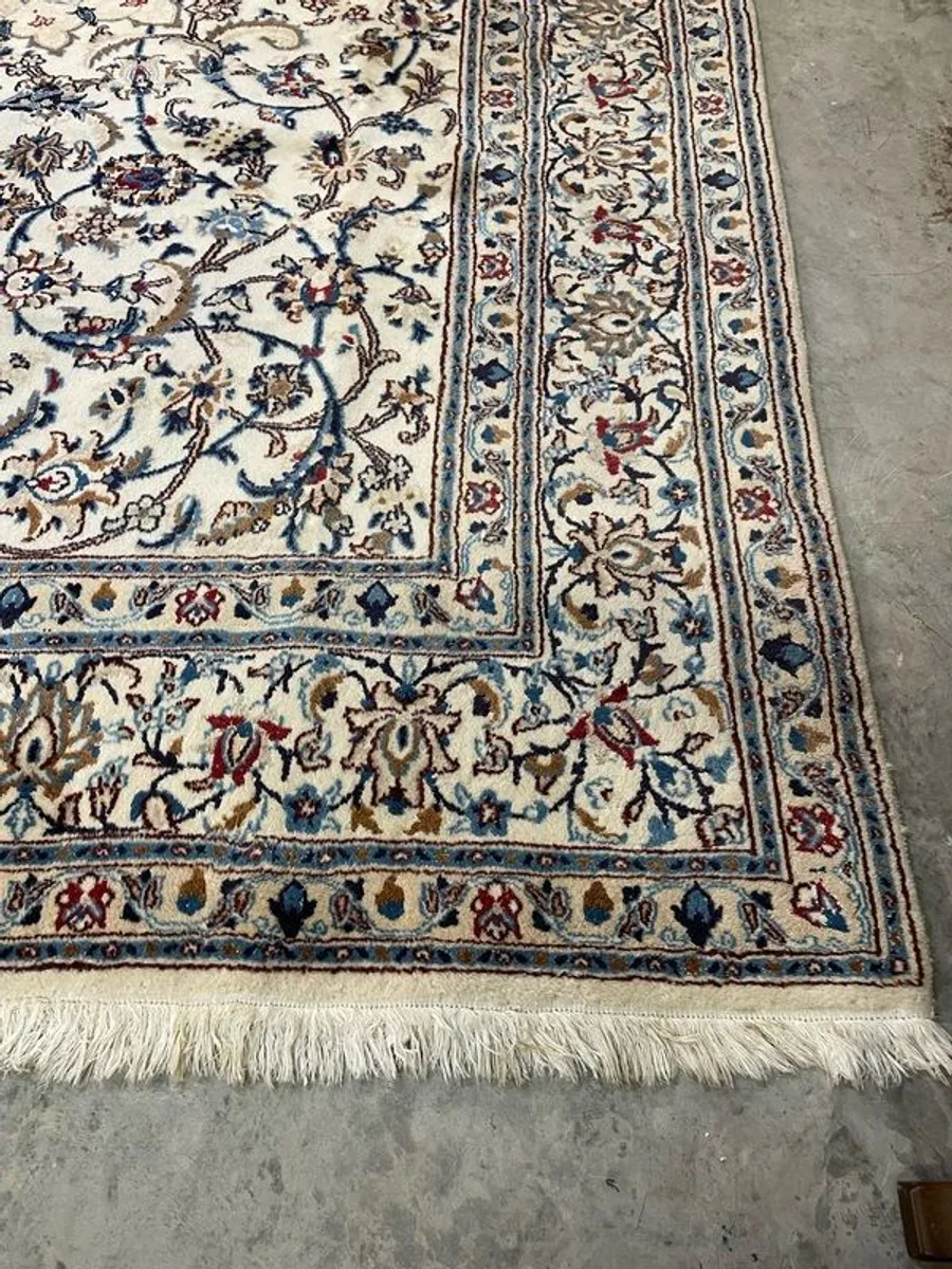 FLASH SALE ! Was 1495 Now 1200 ! Fabulous Hand Knotted Vintage Nain Rug - Image 3