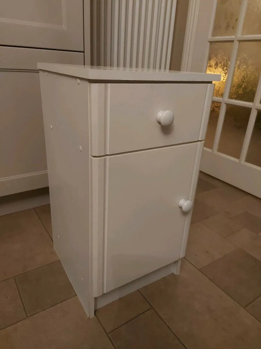 Bedside locker - Image 1