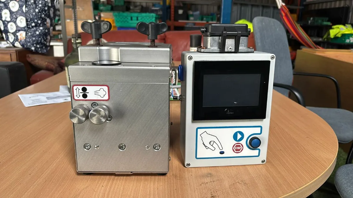 Fremco Blown Fibre Fiber Machine - Image 1