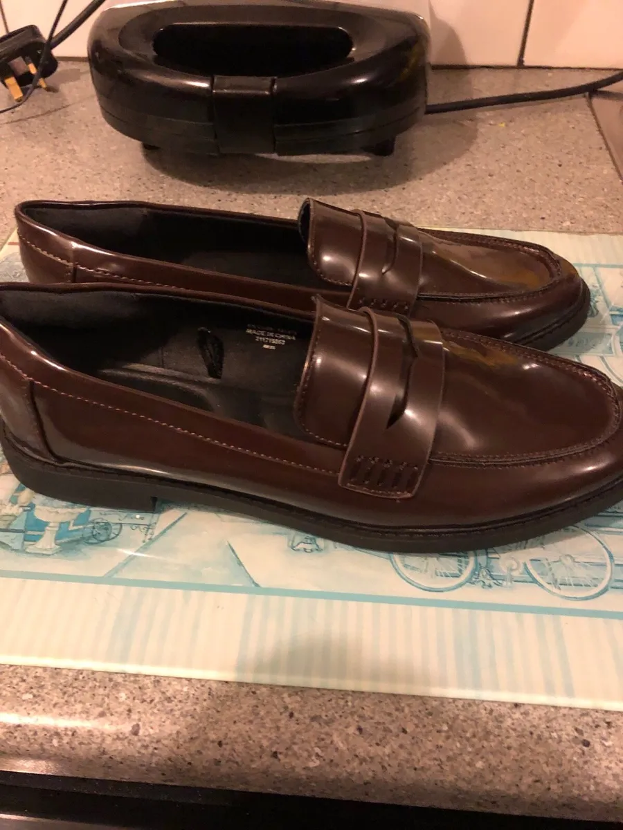 Mens new shoes size 6 €15 - Image 2