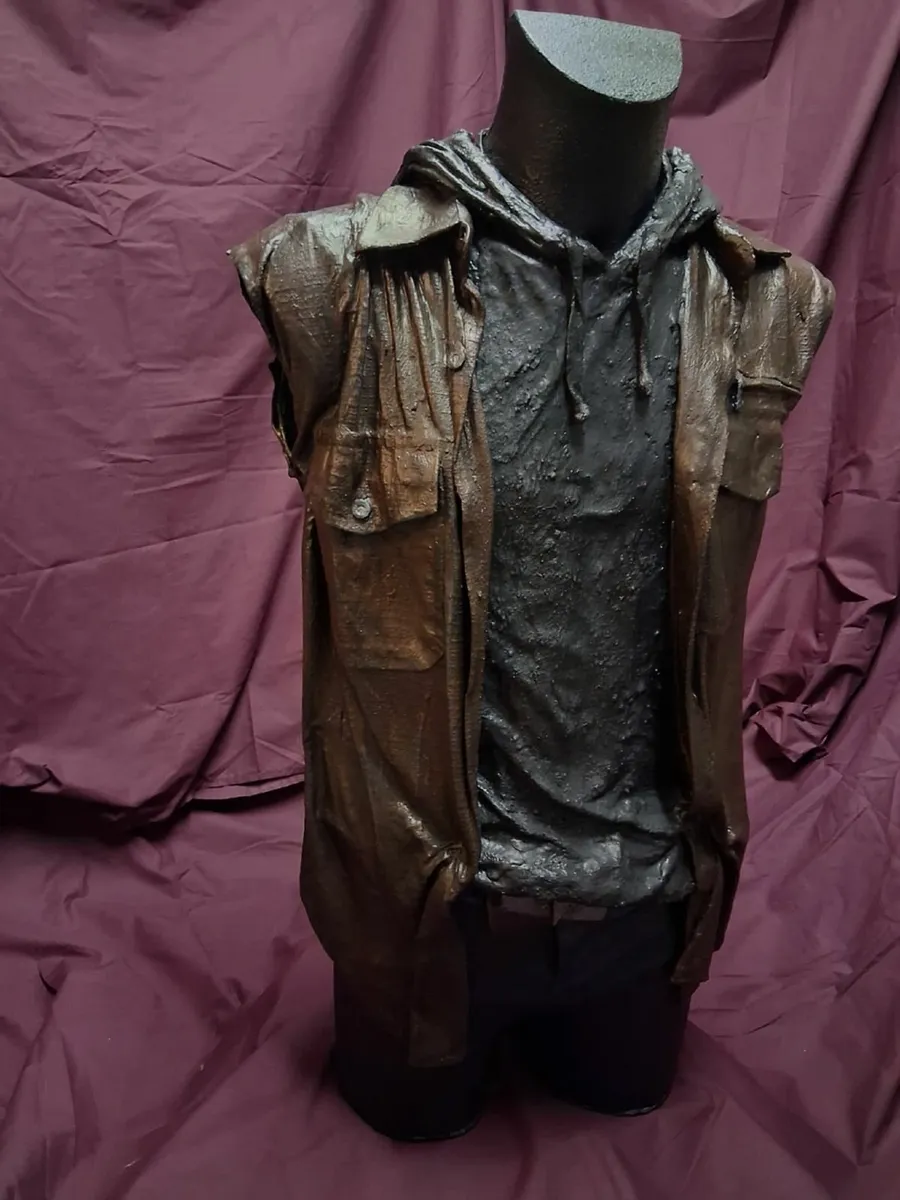 Male Torso mannequin - Image 3