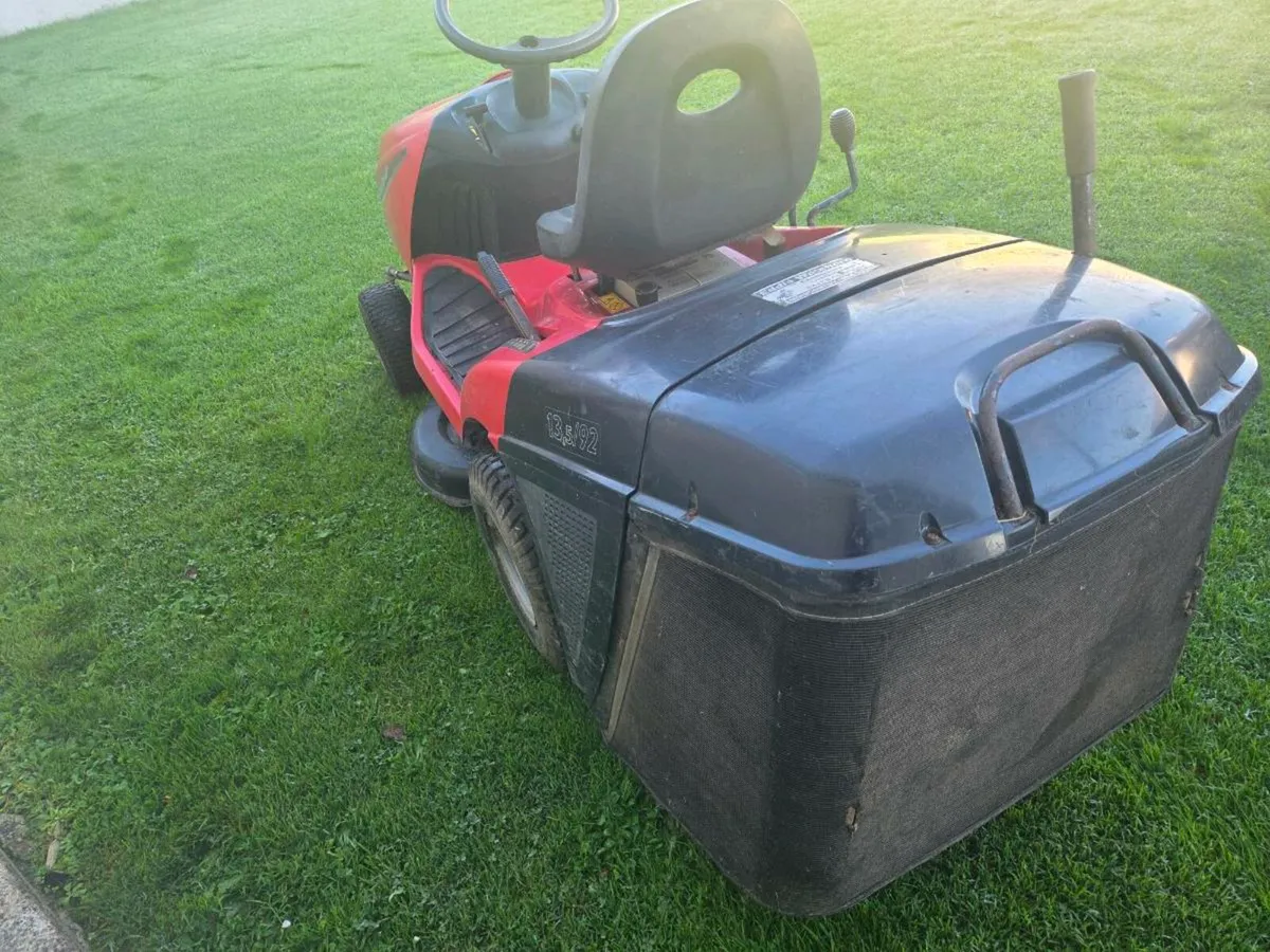 Castle Gardens lawnmower for sale - Image 4