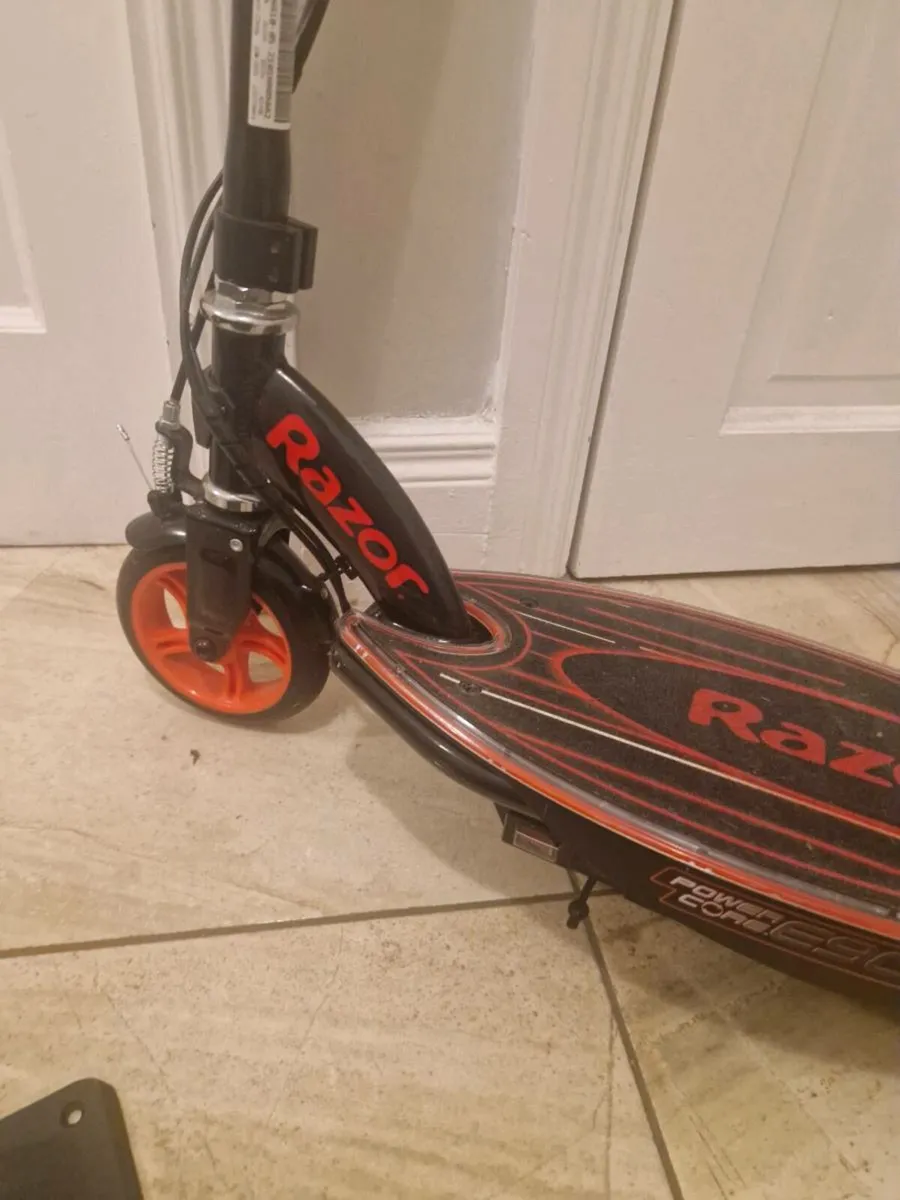 Electric scooter - Image 1