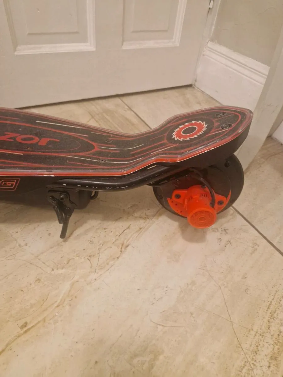 Electric scooter - Image 4